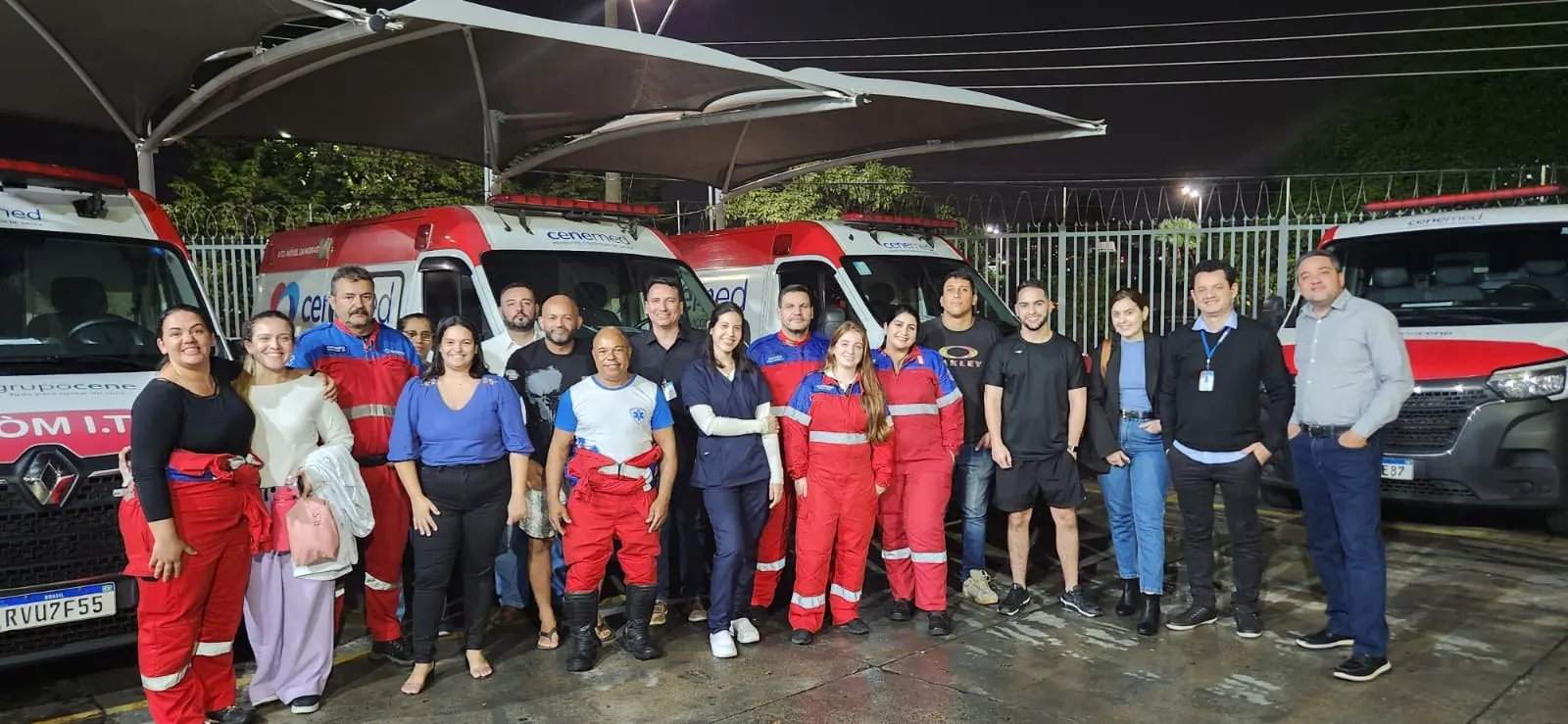 Equipe do Serviço de Atendimento Móvel na implantação do Sistema Íris